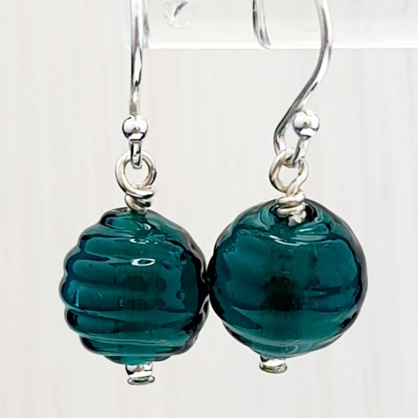 Emerald - Ribbed Round Earrings - Image 2