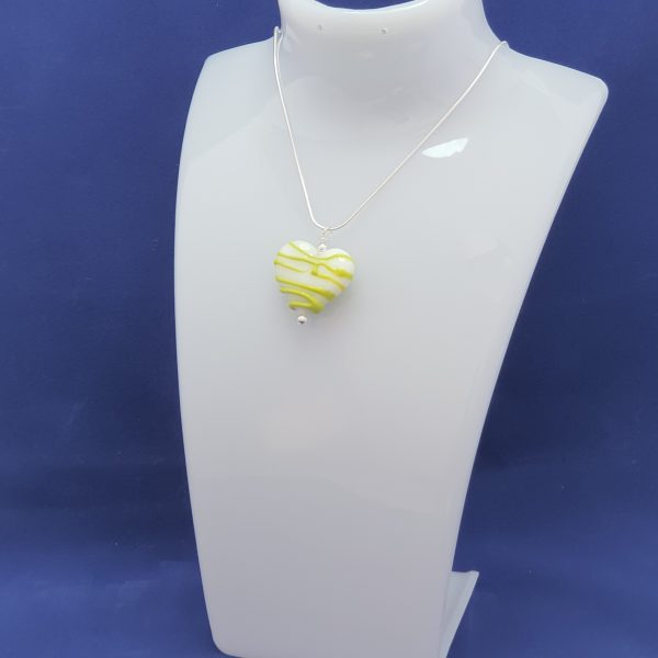 White & Lime - Stringer Heart Pendant - Image 4