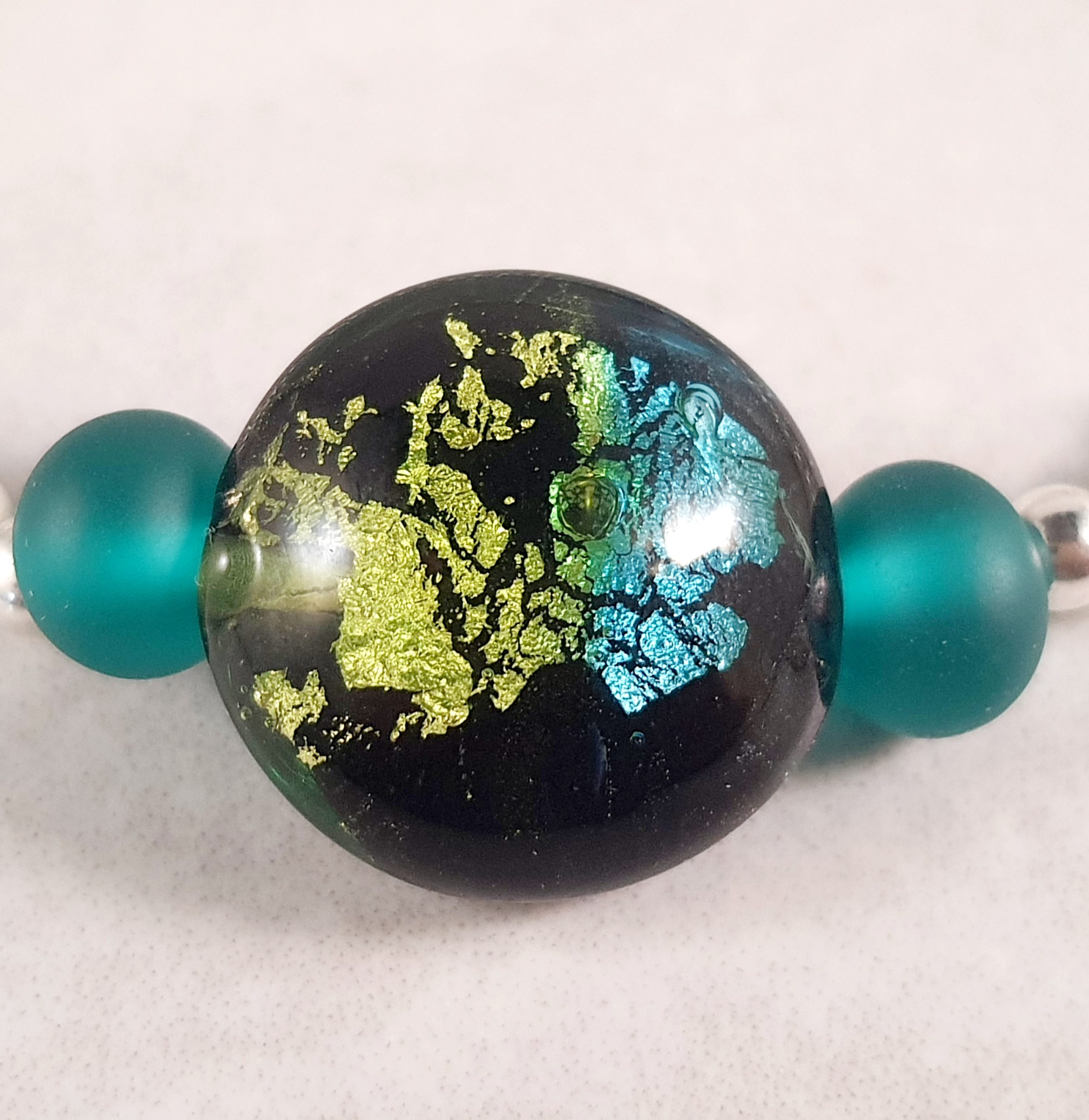 Silver Foil, Torquise, Grass Green Lentil 4mm Ball Bracelet - Image 2